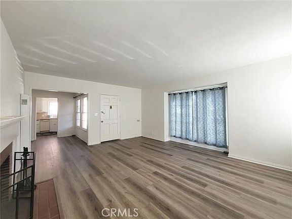 3rd image of 6047 Oak Ave