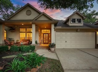 35 N Goldenvine Cir, Spring, TX 77382