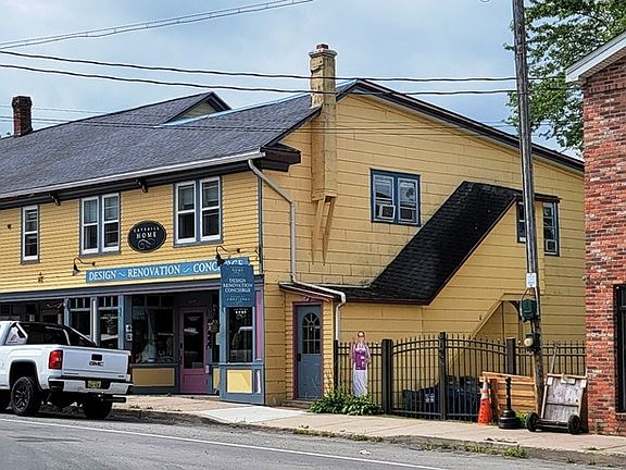 4th image of 3575 State Route 55 APT A