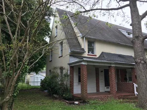 17 Leeway Rd, Dundalk, MD 21222