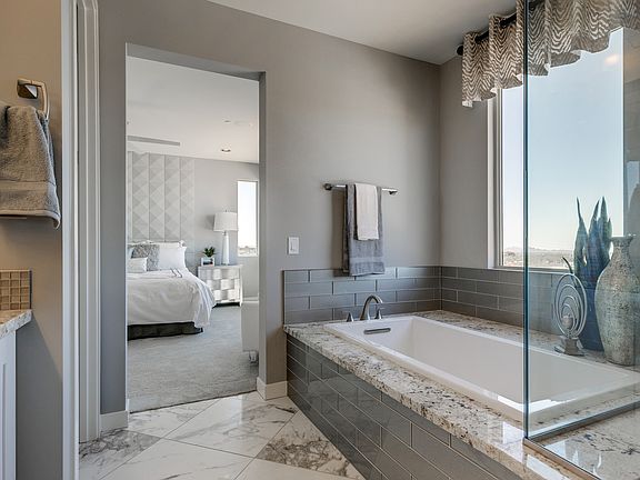 Palatial owner s bath