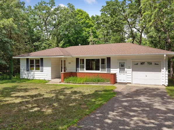 907 N Cascade St, Osceola, WI 54020