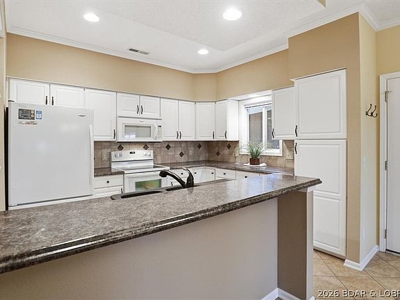 5th image of 928 Buckingham Dr Unit 3