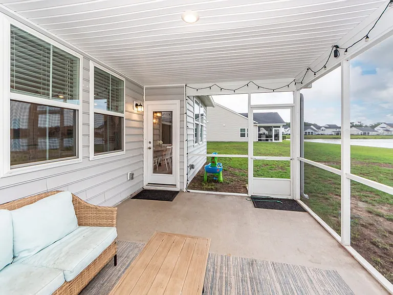 6976 Pumpkinseed Dr — Photo 45