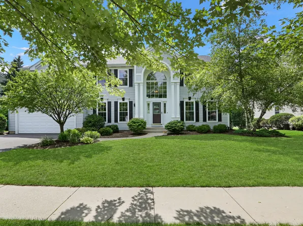 36872 N Deerview Dr, Lake Villa, IL 60046