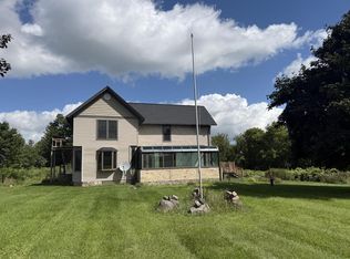 W2064 County Road P, Ixonia, WI 53036