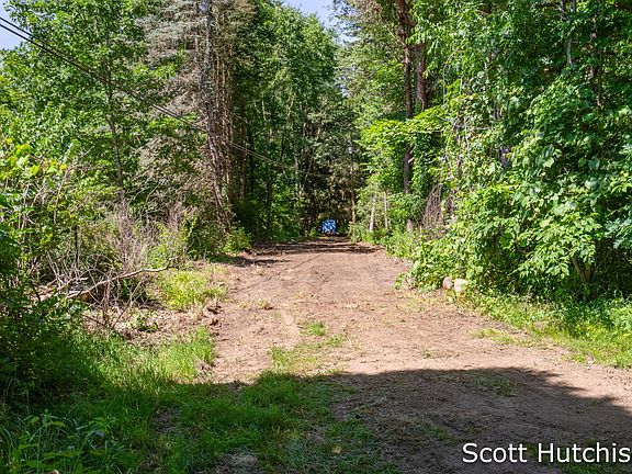 2nd image of 2710 Twelve Mile Rd NE