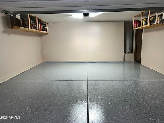 2nd image of 1129 E JAHNS Drive