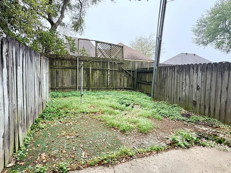 217 Ryder Dr — Photo 13