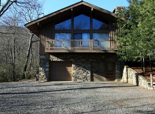 83 Mountain View Rd, Black Mountain, NC 28711
