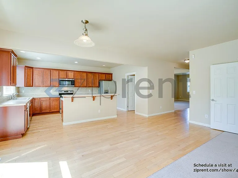 2344 Pleasanton Ct SE — Photo 9