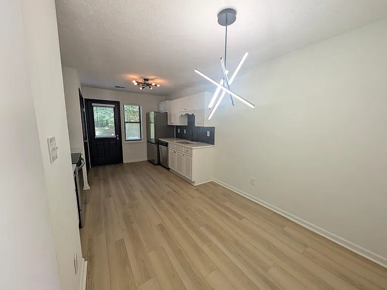 1478 N Diane Ct SE #A — Photo 2