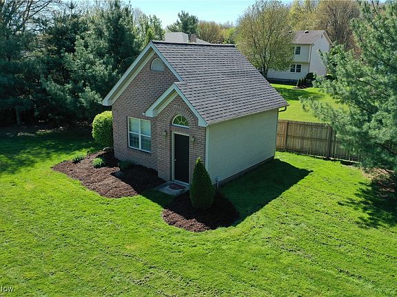 4th image of 7966 Meadowbrooke Trl