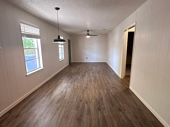 4th image of 1202 Urbantke Ct #E