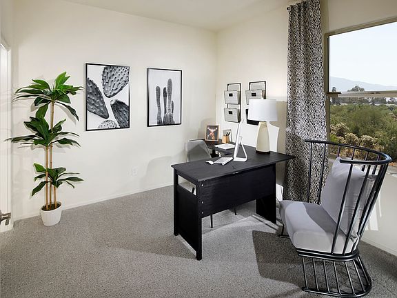 The 1460 plan modeled at Sonora at Entrada del Pueblo in Sahuarita, AZ.