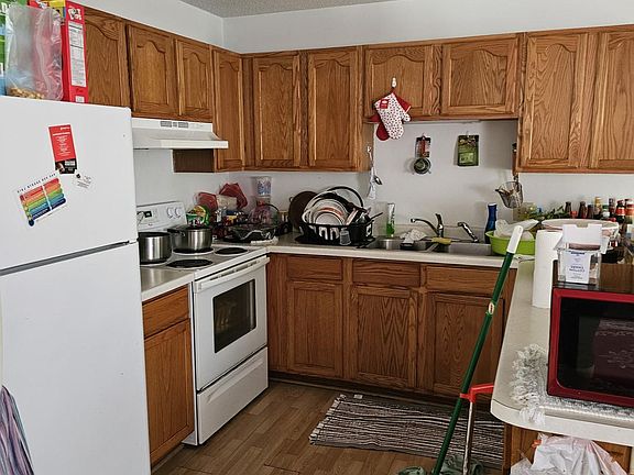 5th image of 2415 Fryklund Dr #1