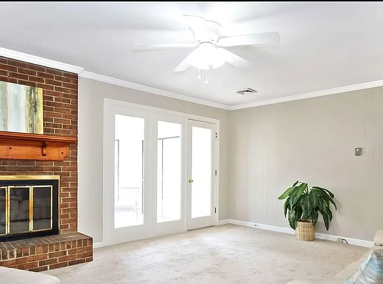 205 Woodford Dr — Photo 11