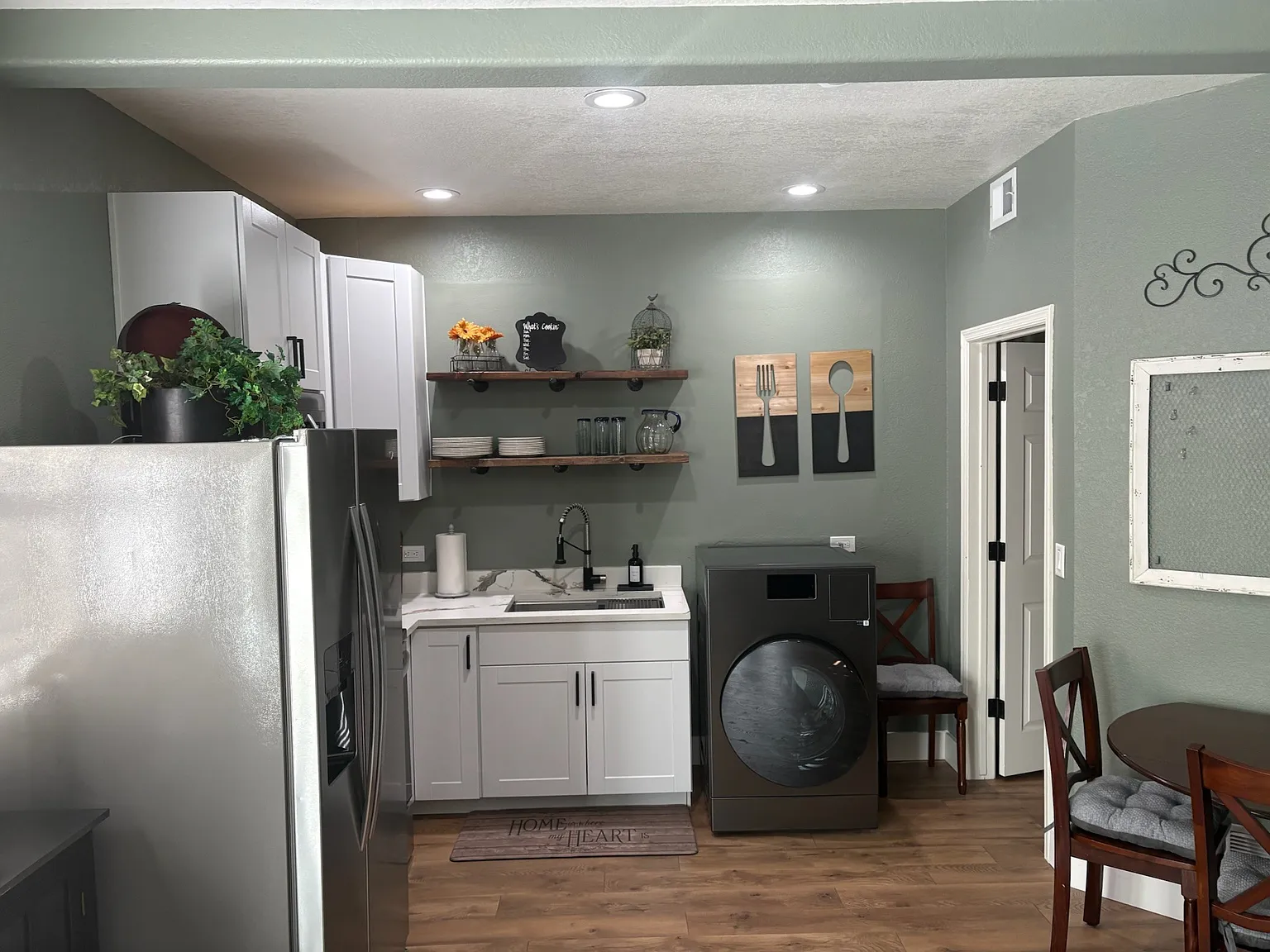 1 bed, 5054 sqft, $2,300 — Photo 3