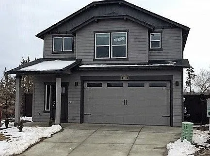 1831 NE Kristi Ct — Photo 1