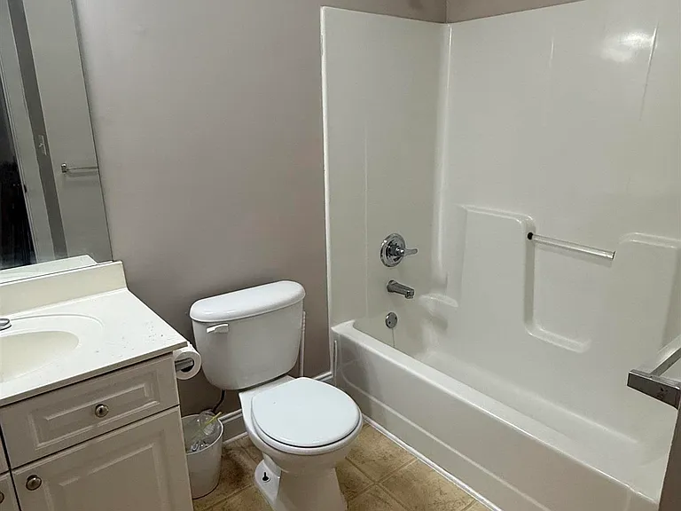 5744 Colony Ln — Photo 8