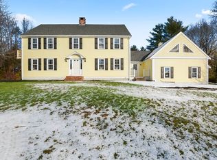 5 Old Landing Rd, Pembroke, MA 02359