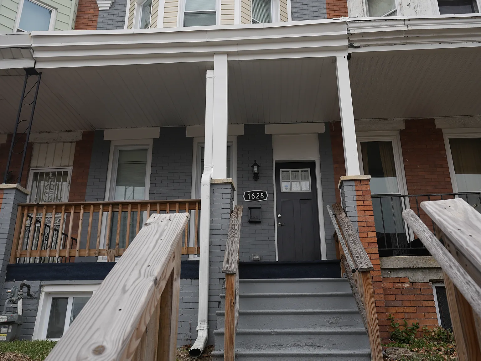 3 bed, 2.0 bath, $1,900 — Photo 1
