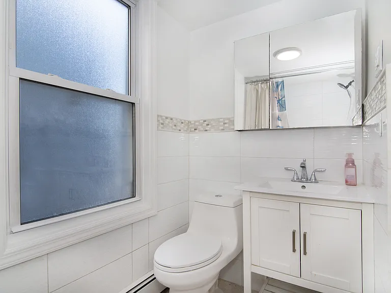 44 Ridge St #1 — Photo 9