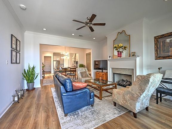 3rd image of 197 Royal Oak Blvd