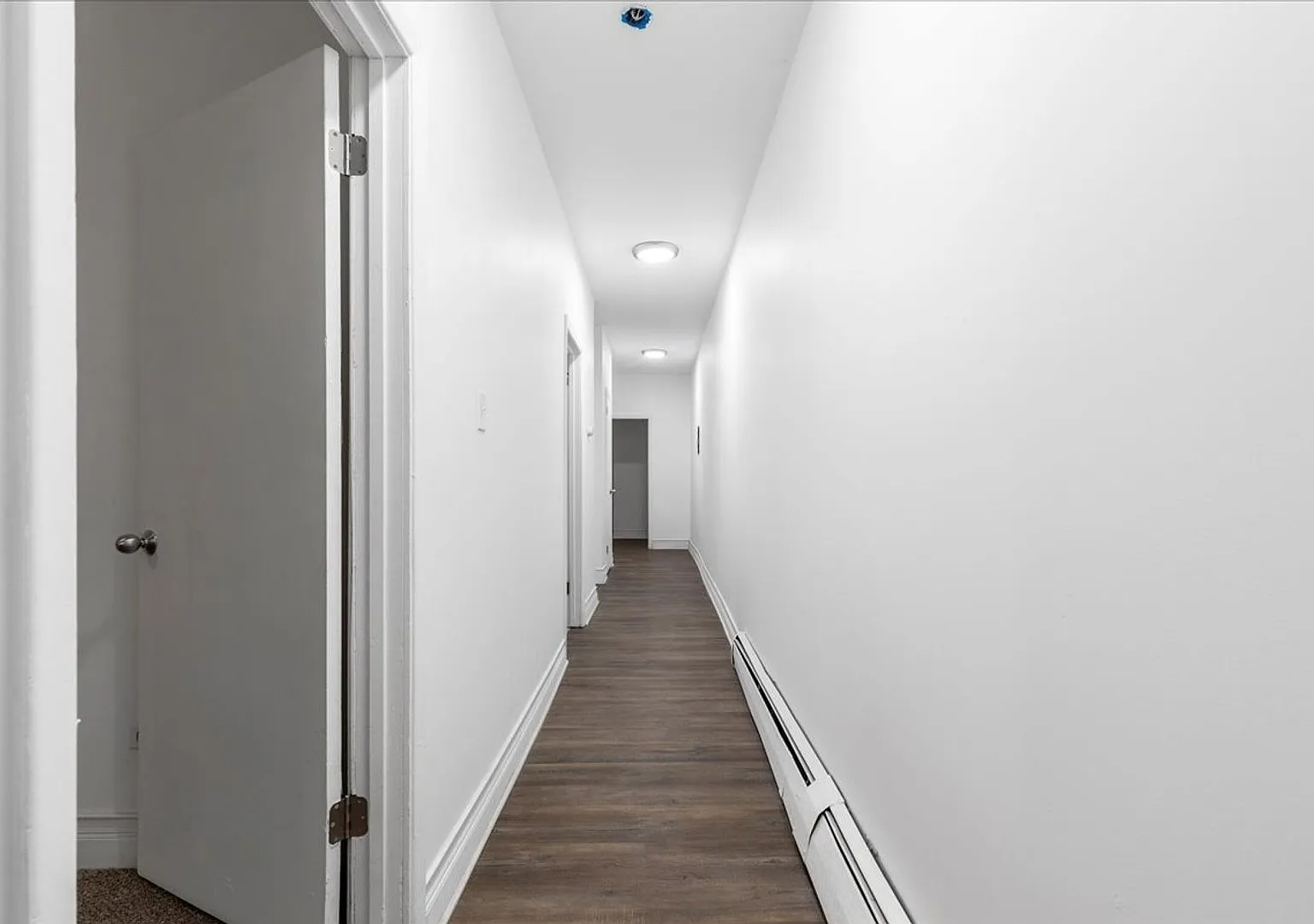 Spacious 3BR/2BA in Bloomfield Private Balcony + In-Unit Laundry! — Photo 1