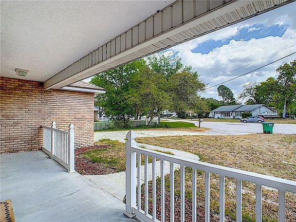 5th image of 2790 Conyers Ct