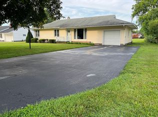 3257 Lockport Olcott Rd, Newfane, NY 14108