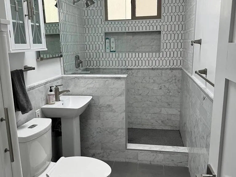 250 Avenida Monterey — Photo 10