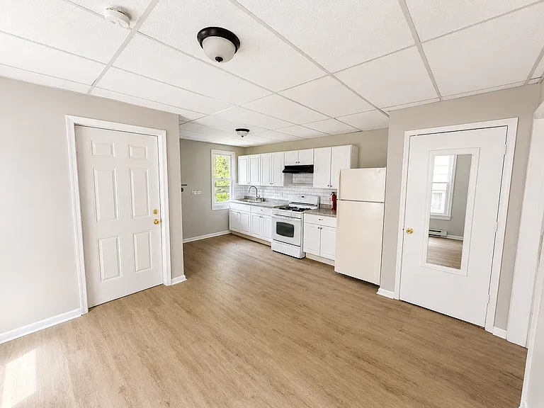725 Prescott Ave #2 — Photo 3
