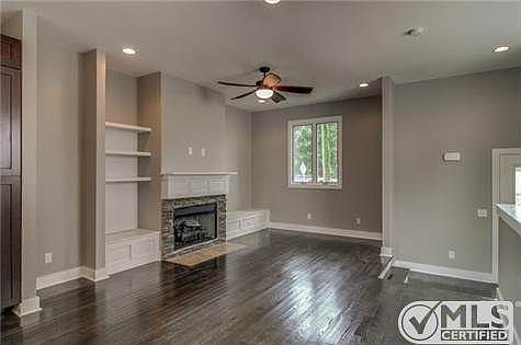 4th image of 1210A Ashwood Ave