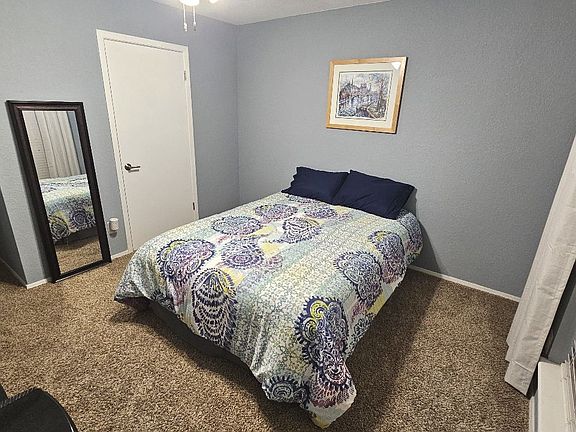 4th image of 2418 Helena Cir