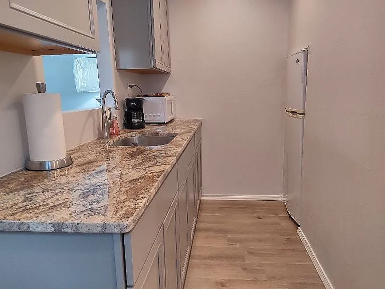 2805 Kathryn Ave SE #2W — Photo 8