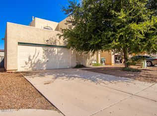 1695 E Calle Grandiosa, Tucson, AZ 85706