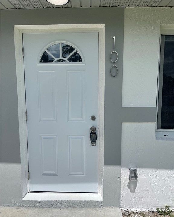 1st image of 100/102 Gilbert Ave S