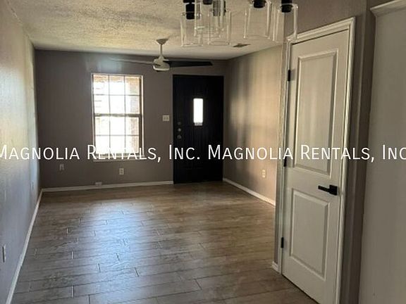 4th image of 2107 N Casey Dr #1