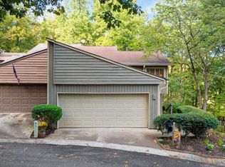 180 Colony Ridge Dr, Johns Creek, GA 30022