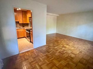 (Undisclosed Address), Fresh Meadows, NY 11365