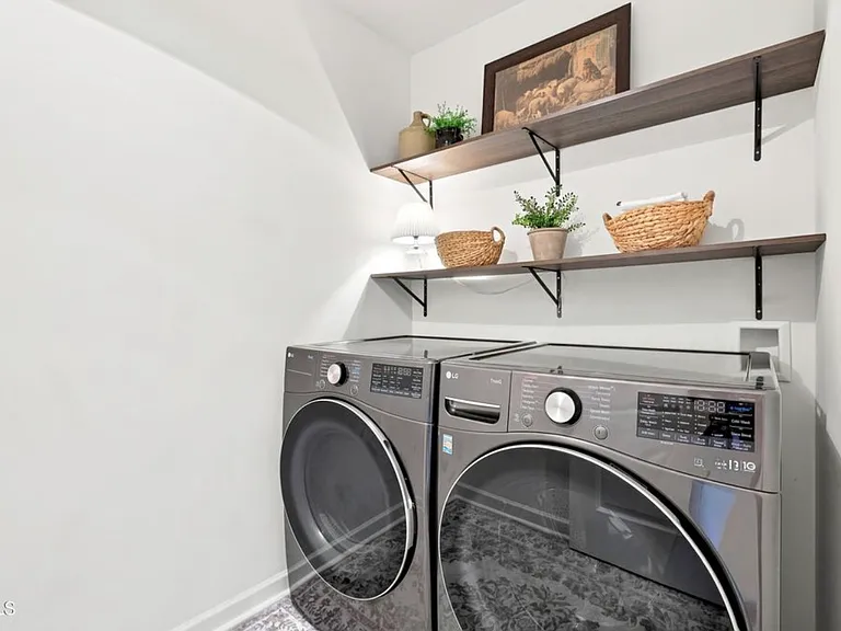 1041 Persimmon Ln — Photo 20