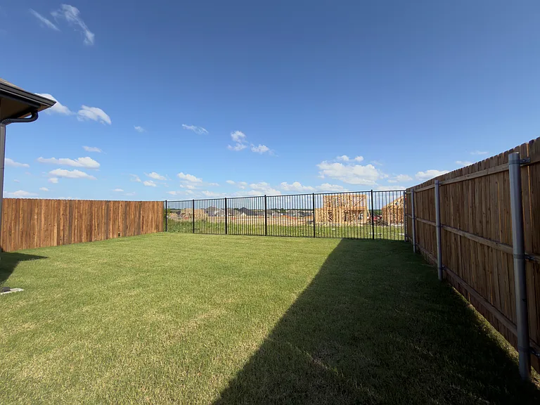 120 Millwood Rd — Photo 43