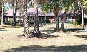 1st image of 4050 Parkway Dr