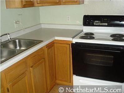 4th image of 1017 Gould Ave NE