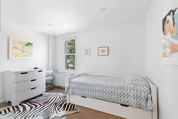 Sold by Compass | media 6