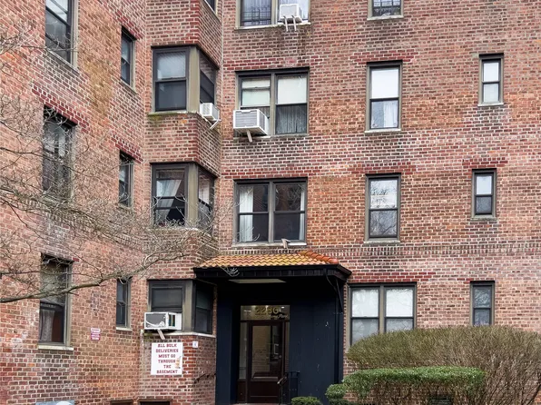 2280 Burnett Street image 1 of 10