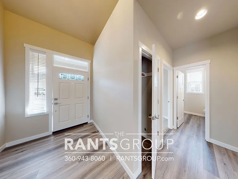 9736 Brayden Ct SE — Photo 3