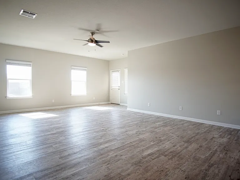 2901 Bridekirk Dr — Photo 3