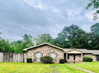 168 County Line Rd, Mendenhall, MS 39114